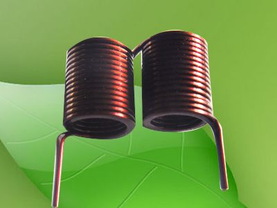 一体成型扁平线圈 电感值 0.1-200μH 直流电阻 10Ω